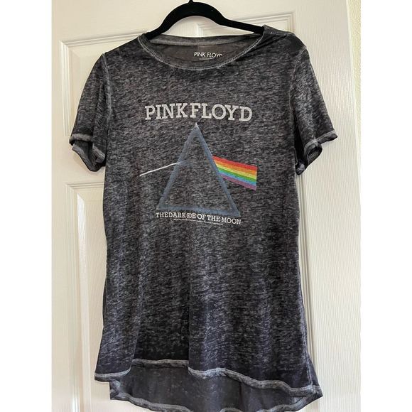 Pink Floyd Tops - Pink Floyd graphic t-shirt